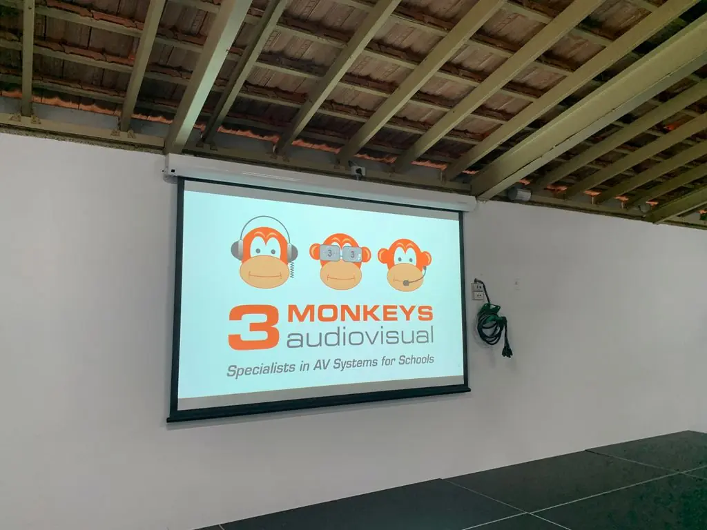 School Undercover Area & Hall Large Display Solutions (Projection & LED Screens) - Image 5