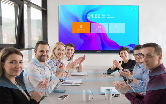 LED Screens & Projectors